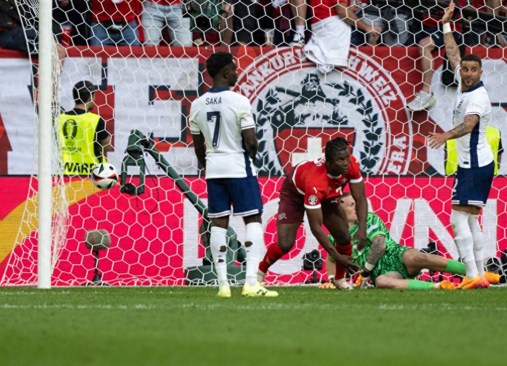 波兰险胜摩洛哥,进军欧洲杯四强赛 波兰险胜摩洛哥,进军欧洲杯四强赛