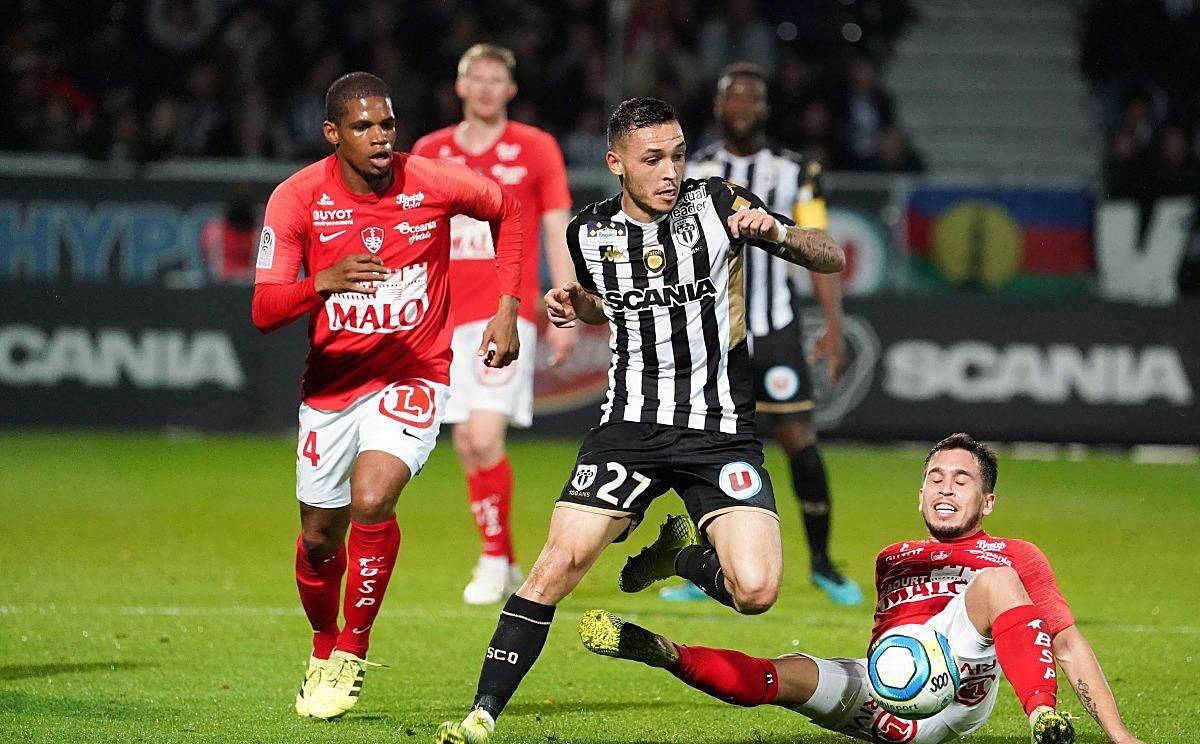 关于昂热主场再胜,保持领先位置的信息 关于昂热主场再胜,保持领先位置的信息