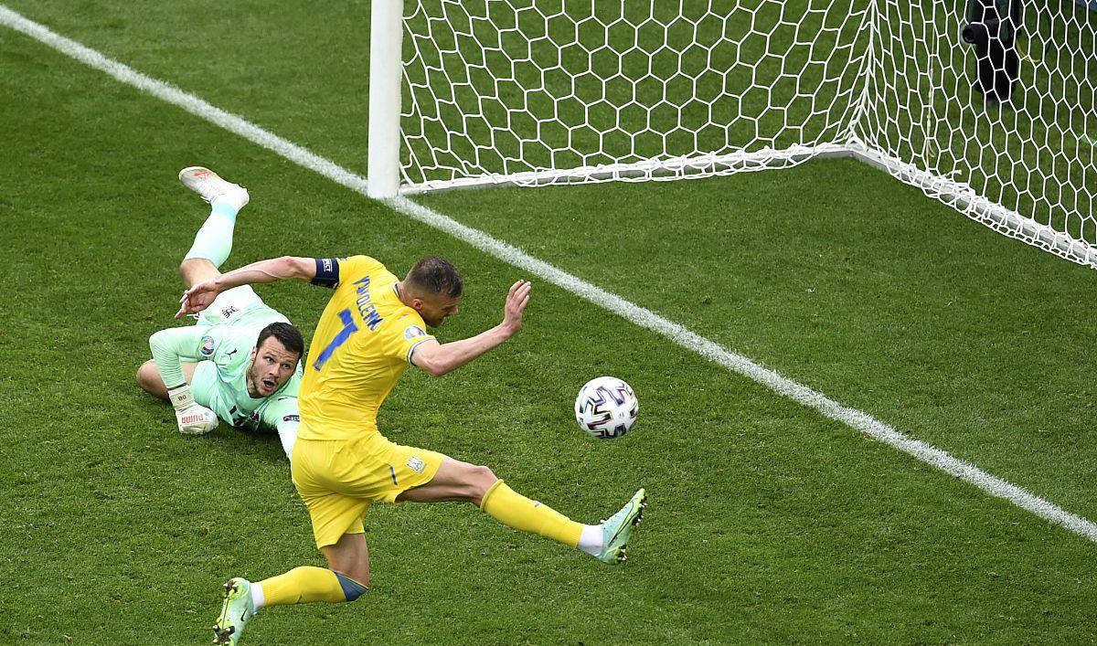 开云体育中国-奥地利队在客场击败对手赢得重要三分